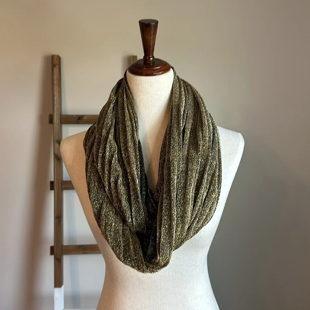 Apt. 9 Gold Infinity Scarf Excellent Used Condition